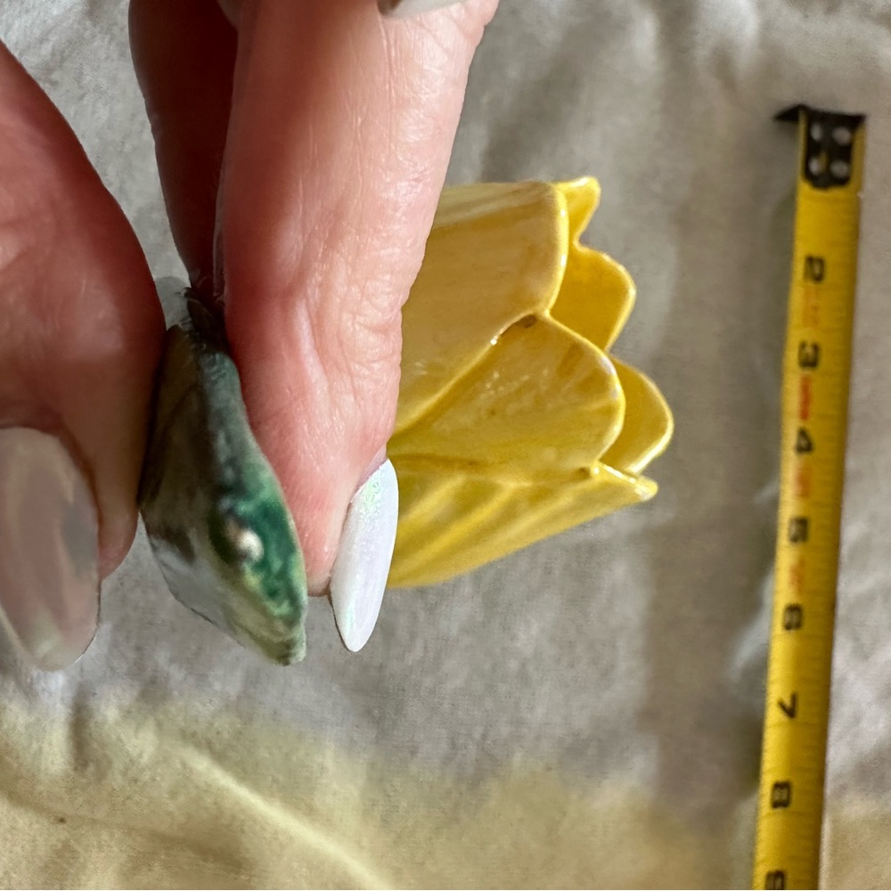 Ceramic flower - Picture 4 of 4